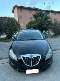 Lancia delta 1600 cc