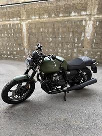 Guzzi V 7