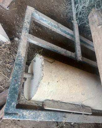 Rullo per pressare terreno