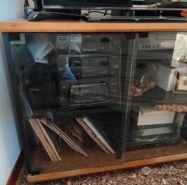 mobile ante di vetro con rotelle 