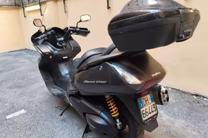 Honda silver Wing 400