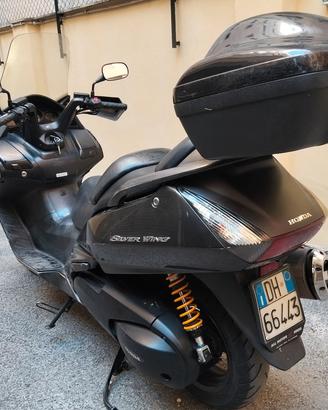 Honda silver Wing 400