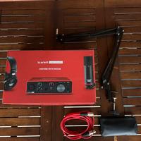 Focusrite Scarlett Studio Bundle + Asta microfono
