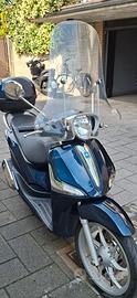 liberty piaggio 50. colore blu