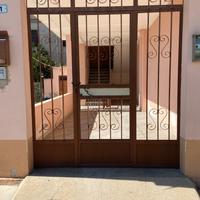 Appartamento con doppio giardino e posto auto