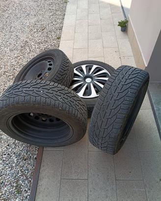 Set pneumatici invernali auto