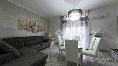 4 LOCALI A CIVITANOVA MARCHE