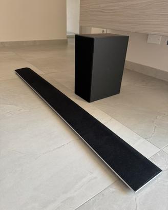 Soundbar e wireless active subwoofer