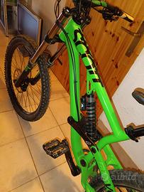 Bici Downhill Scott