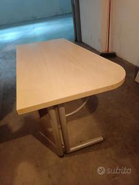 Scrivania da ragazzo + relativa mensola da muro
