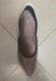 Décolleté tacco a spillo 43 (calza piccola, 42)