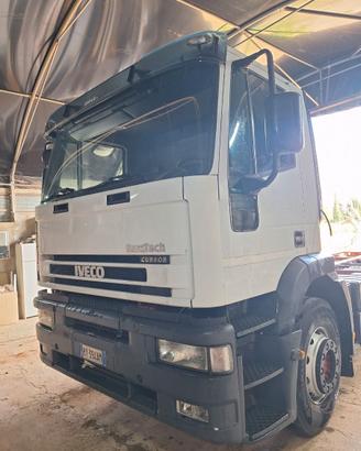 Camion Iveco 190/31 Cours