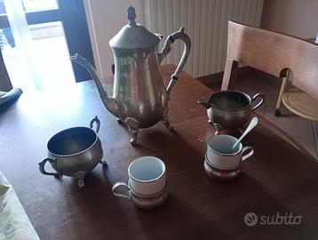 Servizio in metallo per Tisane e simili