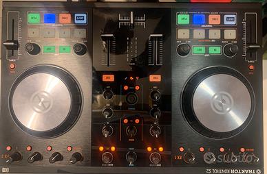 NATIVE INSTRUMENTS Traktor Kontrol S2 Mk2