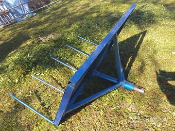 Accessorio  per motocoltivatore.