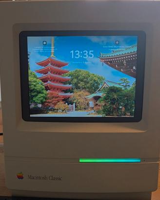Macintosh Classic retro-Mod sleeper gaming vintage