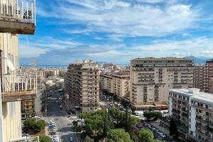 Via Campolo ampio 6 vani piano 11° panoramico
