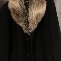 CORNELIANI . Perfetto . Collo asportabile .