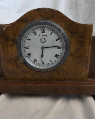 Orologio da tavolo in legno