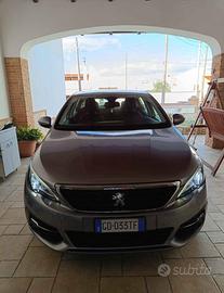Peugeot 308 - 1.5 2020