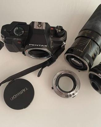 Pentax P30 con 2 zoom Tamron ed 1 adaptal PK