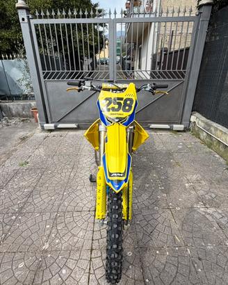 SUZUKI RM 125