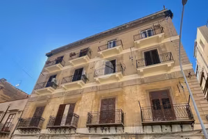 MONOLOCALE A PALERMO