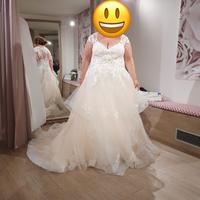 Abito da sposa nuovo