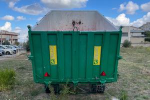 Rimorchio Dumper Pettorruso