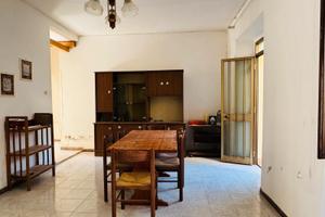 Appartamento al piano terra con cortile