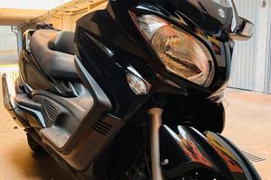 Suzuki Burgman 650 anno 2013