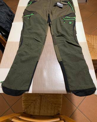 Pantaloni nuovi modello Thunder univers taglia 54