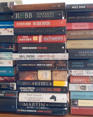 Lotto 195 libri romanzi saggi thriller narrativa