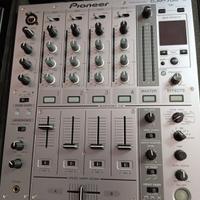 piooner djm 700