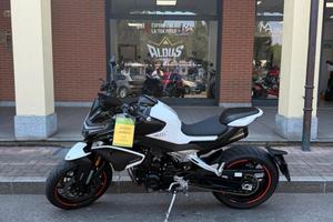 Cf Moto 800 NK A 3150€ OPERAZIONE 50%