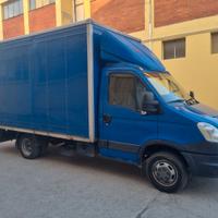 Iveco Daily 35C15 con cassa in alluminio e sponda