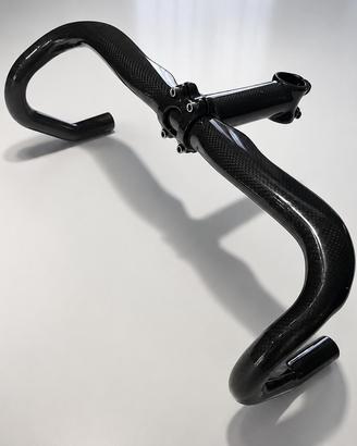 manubrio in carbonio bici da corsa