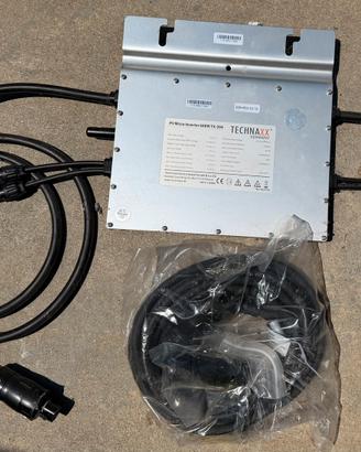 Inverter Fotovoltaico balcone Technaxx 600W TX-204