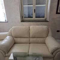Divani pari a nuovo