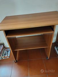 Tavolino per computer