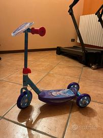 Monopattino bimba frozen