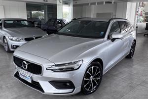 VOLVO V60 B4 (d) automatico Essential