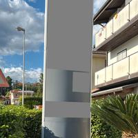 TOTEM GIGANTE IN ALLUMINIO