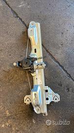 Alzavetro posteriore dx nissan qashqai anno 2014