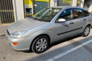 Ford focus 1.6 benziana 1999