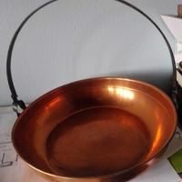 padella in rame con manico 