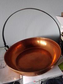 padella in rame con manico 
