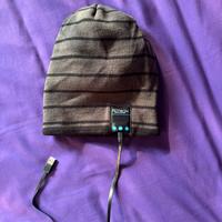Cappello con audio diffusione Bluetooth interna