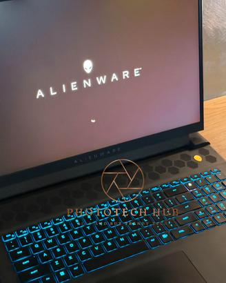 Alienware m18 R2 – i9 14900HX / RTX 4090 / 18” QHD