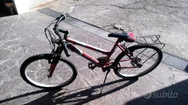 mountain bike x  bimbo o bimba